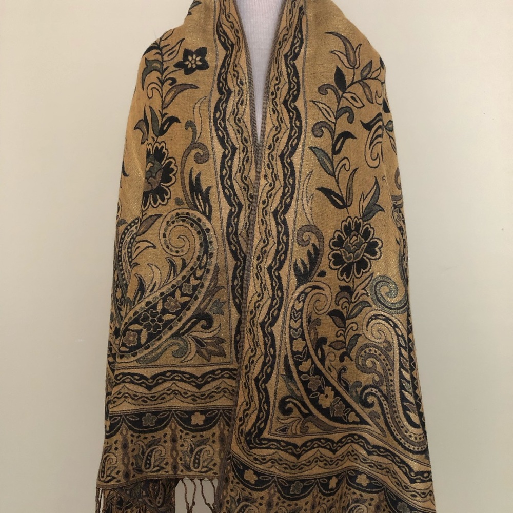 Scarf - Picture 4 of 5